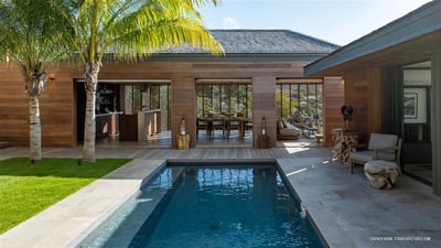 Luxury Villa Photo #16