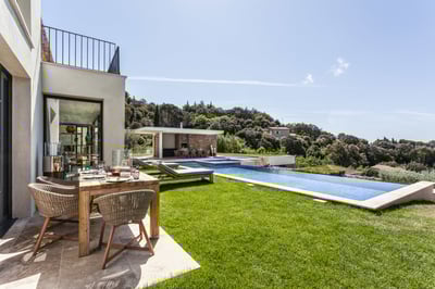 Luxury Villa Photo #6