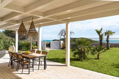 Luxury Villa Photo #14