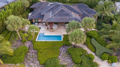 Luxury Villa Photo #19