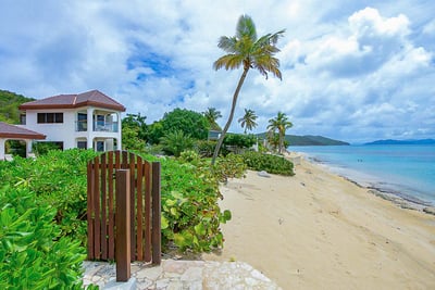 Luxury Villa Photo #22
