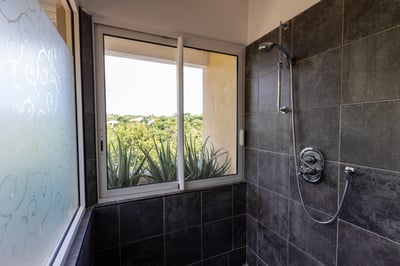 Luxury Villa Photo #40