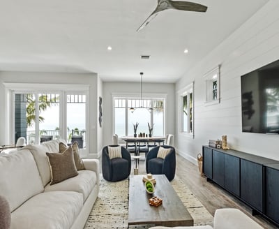 Luxury Villa Photo #17