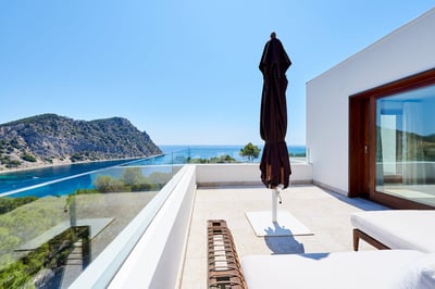 Luxury Villa Photo #17