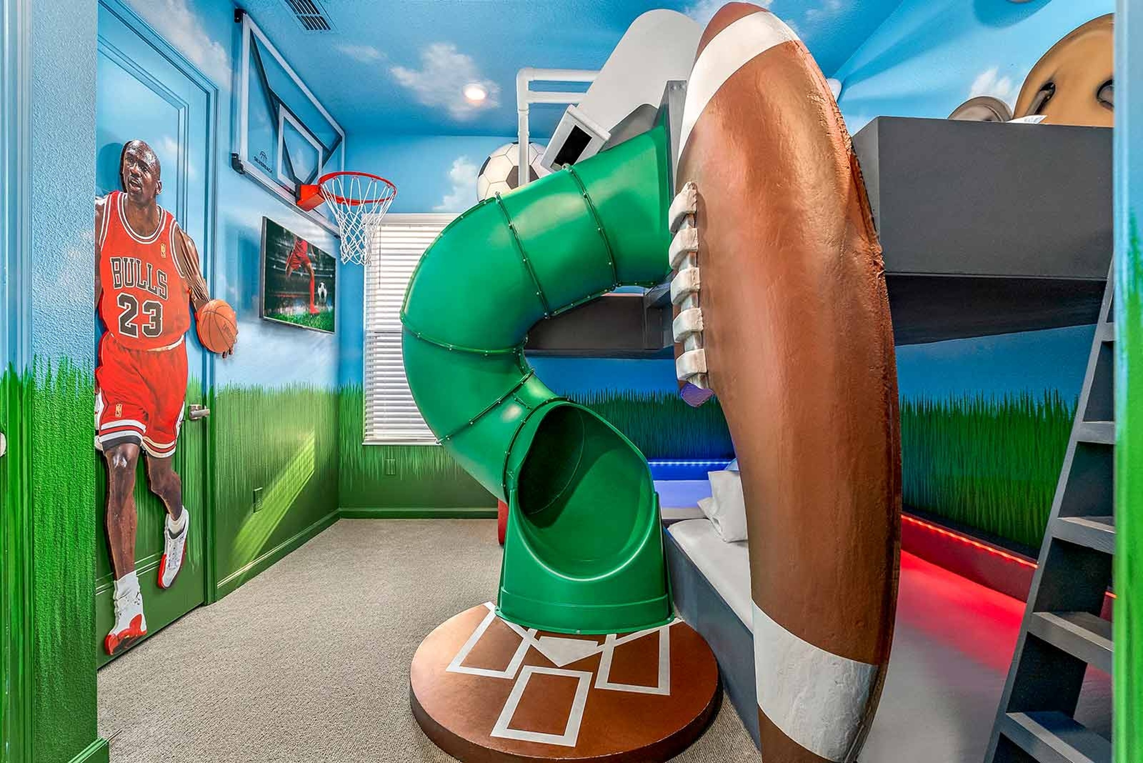 Half Court at Villatel Village Solterra - 2