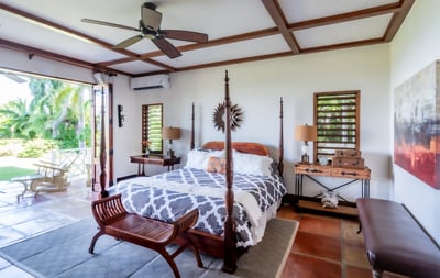 Luxury Villa Photo #8