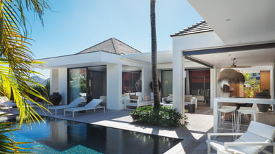 Luxury Villa Photo #2