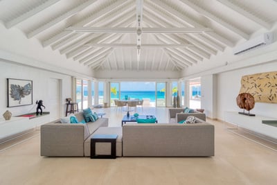 Luxury Villa Photo #14