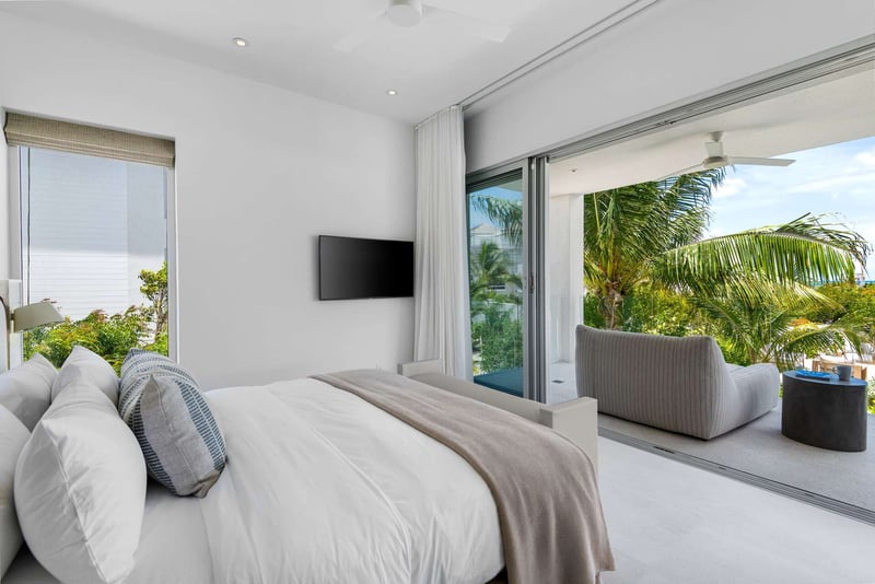 Beach Enclave Grace Bay 5 BDM Ocean View Villa