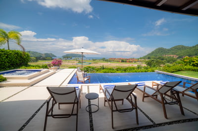 Luxury Villa Photo #4