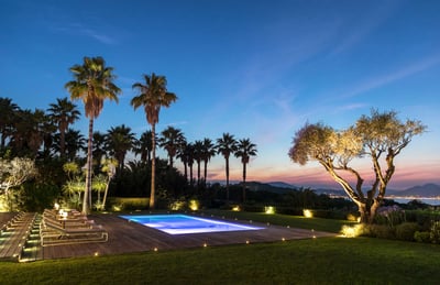 Luxury Villa Photo #8