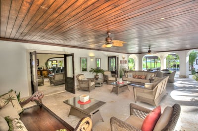 Luxury Villa Photo #12