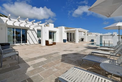 Luxury Villa Photo #11