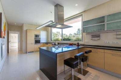 Luxury Villa Photo #11