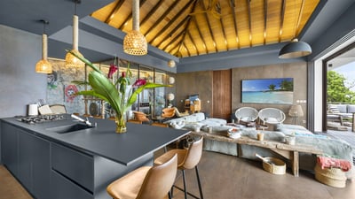 Kitchen & Dining Area