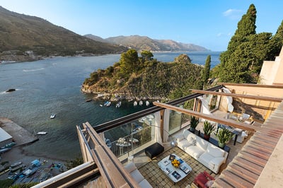 Luxury Villa Photo #32