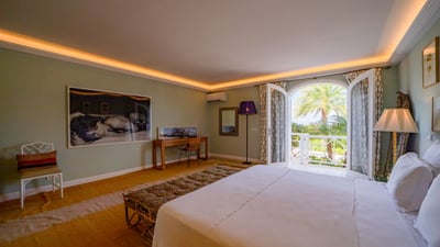 Luxury Villa Photo #49