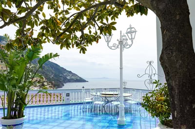 Luxury Villa Photo #8