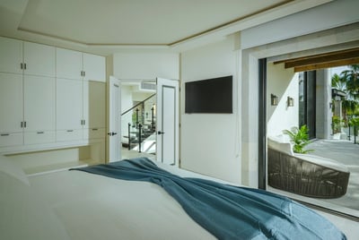 Luxury Villa Photo #42