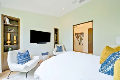 Luxury Villa Photo #46