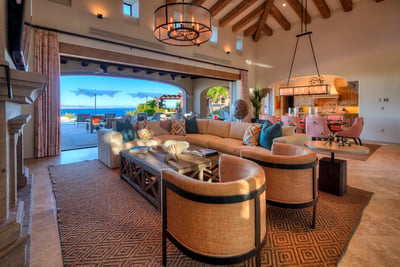 Luxury Villa Photo #13