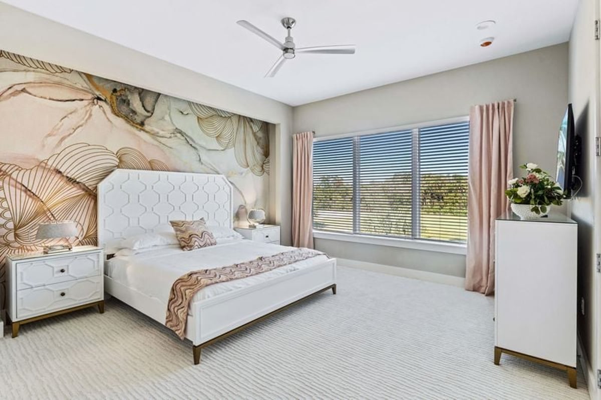 Paradise Palisade Estate