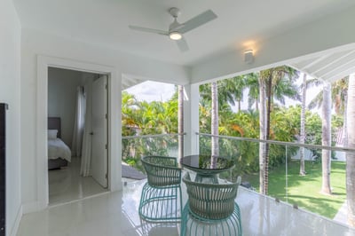 Luxury Villa Photo #14