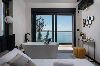 Luxury Villa Photo #45