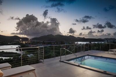 Luxury Villa Photo #6