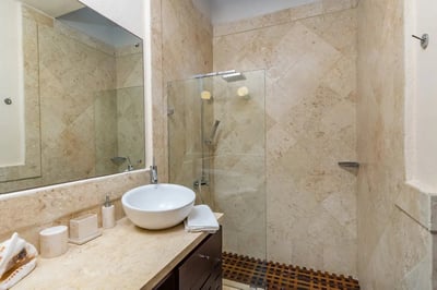 Luxury Villa Photo #42