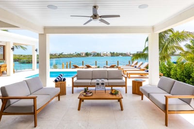 Luxury Villa Photo #14