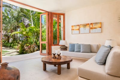 Luxury Villa Photo #25