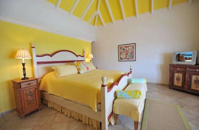 Luxury Villa Photo #17