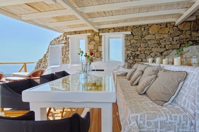 Luxury Villa Photo #16