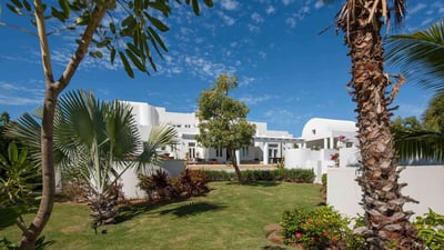 Luxury Villa Photo #9