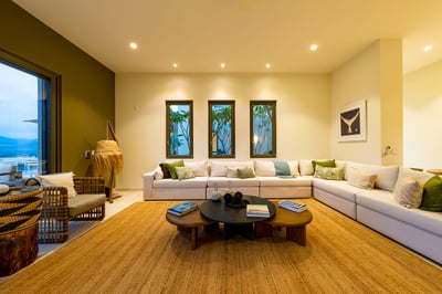 Luxury Villa Photo #20