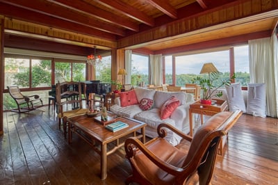 Luxury Villa Photo #32