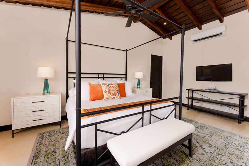 Casa Serenity | 3 Paseo Miraflores