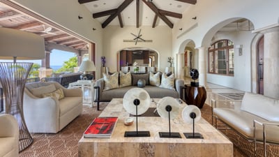 Luxury Villa Photo #25