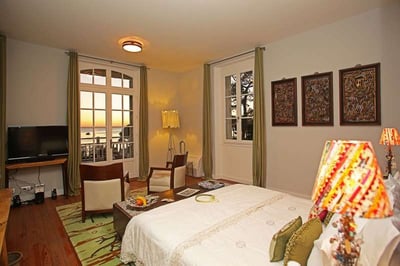 Luxury Villa Photo #18