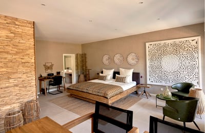 Luxury Villa Photo #38