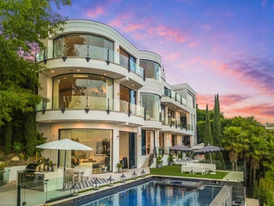 Luxury Villa Photo #5