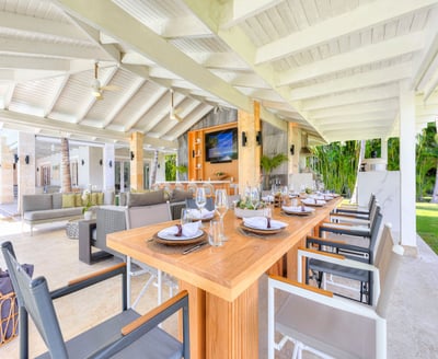 Luxury Villa Photo #11
