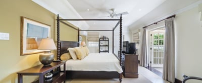 Luxury Villa Photo #12