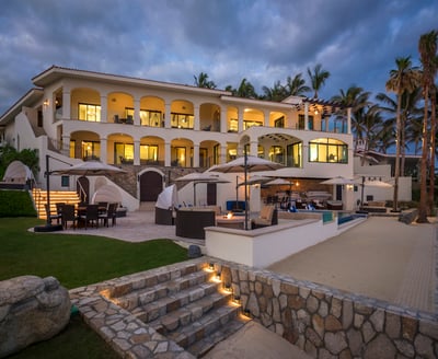 Luxury Villa Photo #17