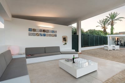 Luxury Villa Photo #10