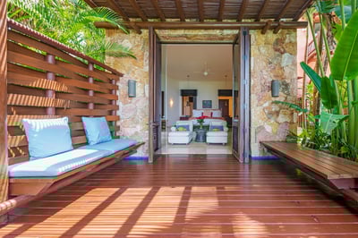 Luxury Villa Photo #35