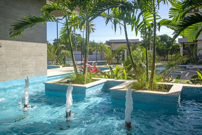 Luxury Villa Photo #18