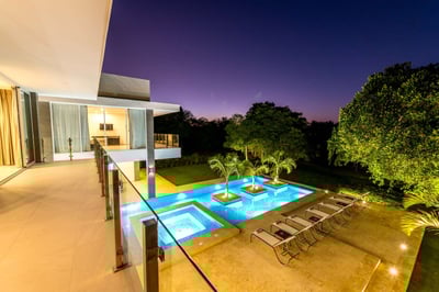 Luxury Villa Photo #3
