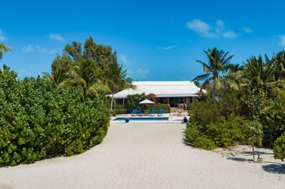 Luxury Villa Photo #3